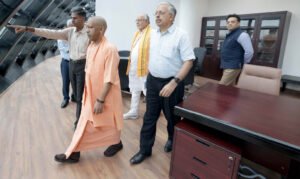 यूपी की नौकरशाही पॉलिसी पैरालिसिस की शिकार नहीं: सीएम योगी
