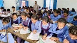 बिहार में शिक्षा अधिकारी हर महीने गांव जाकर अभिभावकों से करेंगे संवाद