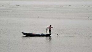 उत्तराखंड की बारिश से यूपी में बढ़ा गंगा का जलस्तर, कड़ा धाम के घाट जलमग्न