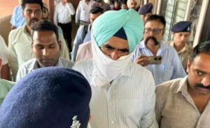निलंबित DIG भुल्लर और बिचौलिए की याचिका पर आज फैसला, चंडीगढ़ CBI कोर्ट में होगी अहम सुनवाई