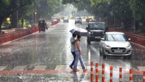 मानसून की सुस्ती से पंजाब बेहाल! पारा 42.4°C तक पहुंचा, 12 जुलाई तक भारी बारिश का अलर्ट; 6 जिलों में येलो अलर्ट