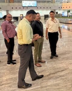 भारत सरकार के पर्यटन मंत्रालय के अतिरिक्त सचिव एवं महानिदेशक सुमन बिल्ला का रायपुर एयरपोर्ट पर हुआ आत्मीय स्वागत