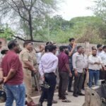 दुर्ग में रेलवे की जमीन से हटे वारिस, स्वेच्छा से प्रशासन को सौंपा मकान