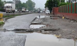 Sonipat News: NHAI के गड्ढे में गिरकर युवक की मौत, प्रोजेक्ट डायरेक्टर पर केस दर्ज करेगी पुलिस