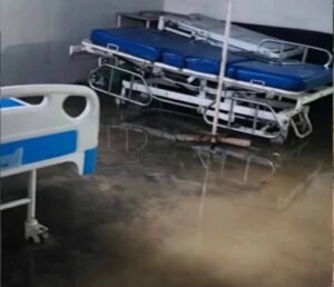 भिंड के गोहद सिविल अस्पताल में जलभराव, प्रसूति वार्ड खाली कराना पड़ा
