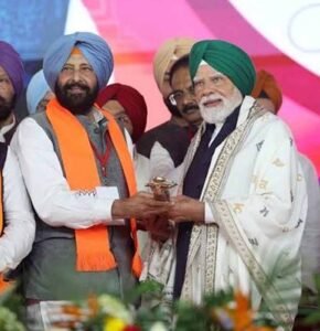 PM मोदी के एक वाक्य ने जीत लिया ‘टर्बन मैन’ का दिल, बोले- ‘बहुत सुंदर बांधी है’