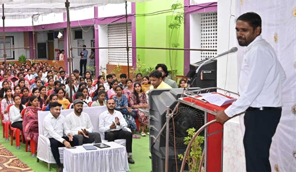 धमतरी प्रशासन की अनूठी ‘पहल’: युवाओं को मिलेगी मुफ्त कोचिंग