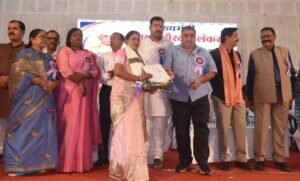 शिक्षा ही सफलता का मूल मंत्र है, कोई भी बच्चा शिक्षा से वंचित न रहे — पर्यटन मंत्री  राजेश अग्रवाल