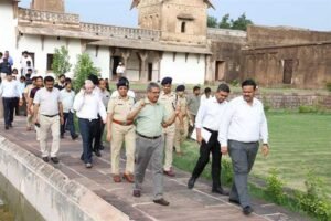 अपर मुख्य सचिव  शुक्ला और संभाग आयुक्त  शर्मा ने किया स्थल निरीक्षण
