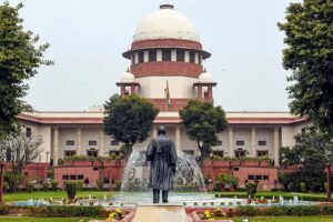दिल्ली सरकार को सुप्रीम कोर्ट से झटका, बिजली कंपनियों के CAG ऑडिट पर फिलहाल रोक
