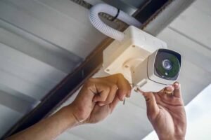 अमृतसर-मानावाला रेलवे ट्रैक पर CCTV कैमरा मिलने से हड़कंप, RPF ने शुरू की जांच