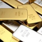 Silver Price Crash: 13 दिन में ₹13,000 टूटी चांदी, आज फिर बड़ी गिरावट, सोने के दाम भी फिसले