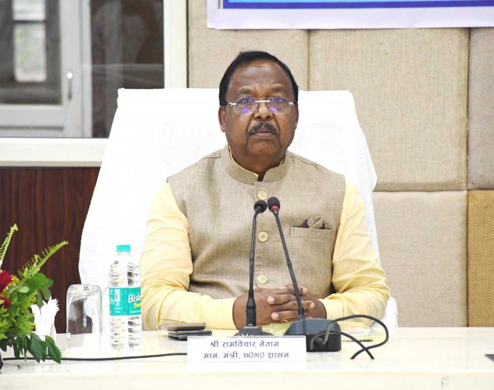 कृषि मंत्री  रामविचार नेताम के नेतृत्व में उर्वरक गुणवत्ता नियंत्रण में छत्तीसगढ़ बना देश के लिए मिसाल