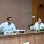 लोक निर्माण विभाग के सचिव ने पुल निर्माण कार्यों की प्रगति की समीक्षा की