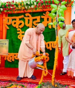 योगी सरकार के हरित महाअभियान में शिक्षा विभाग के संस्थानों में रोपे गए 43 लाख पौधे
