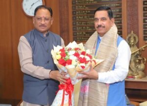 5 लाख मीट्रिक टन चावल के शीघ्र उठाव की पहल, मुख्यमंत्री विष्णुदेव साय ने केंद्रीय मंत्री से पर्याप्त रेलवे रैक उपलब्ध कराने का किया आग्रह