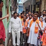 76 दिवसीय वार्ड प्रवास में जनता के बीच पहुंच रहे विधायक डॉ. नीलकंठ तिवारी, सुन रहे समस्याएं, करा रहे समाधान
