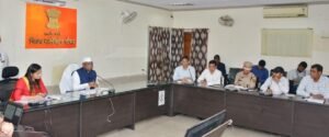 राज्यपाल हरिभाऊ बागडे ने ली दौसा की समीक्षा बैठक, टीबी और नशे पर सख्ती के निर्देश