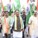 मुख्यमंत्री विष्णु देव साय ने हाथ में तिरंगा थामकर किया भव्य तिरंगा यात्रा का नेतृत्व