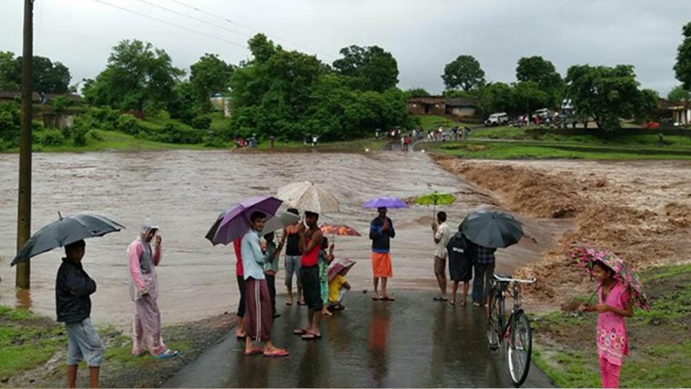 MP Weather: मानसून का रौद्र रूप, भोपाल समेत कई जिलों में जलभराव; नर्मदा-बेतवा उफान पर, आज भी अलर्ट