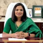 IAS Gargi Jain: माइक्रोसॉफ्ट की नौकरी छोड़ी, UPSC में हासिल की 45वीं रैंक, जानें कौन हैं ‘कलेक्टर दीदी’