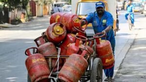LPG ग्राहकों के लिए बड़ी खबर, आज e-KYC की आखिरी तारीख; 17 अगस्त से बुकिंग पर असर