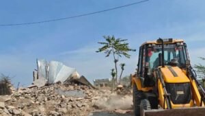 बड़े तालाब किनारे बुलडोजर कार्रवाई पर MP हाईकोर्ट गंभीर, NGT को जल्द सुनवाई के निर्देश