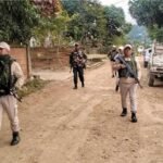 इंफाल पूर्व में पुलिस-सेना की बड़ी कार्रवाई, भारी मात्रा में हथियार बरामद; 3 उग्रवादी गिरफ्तार