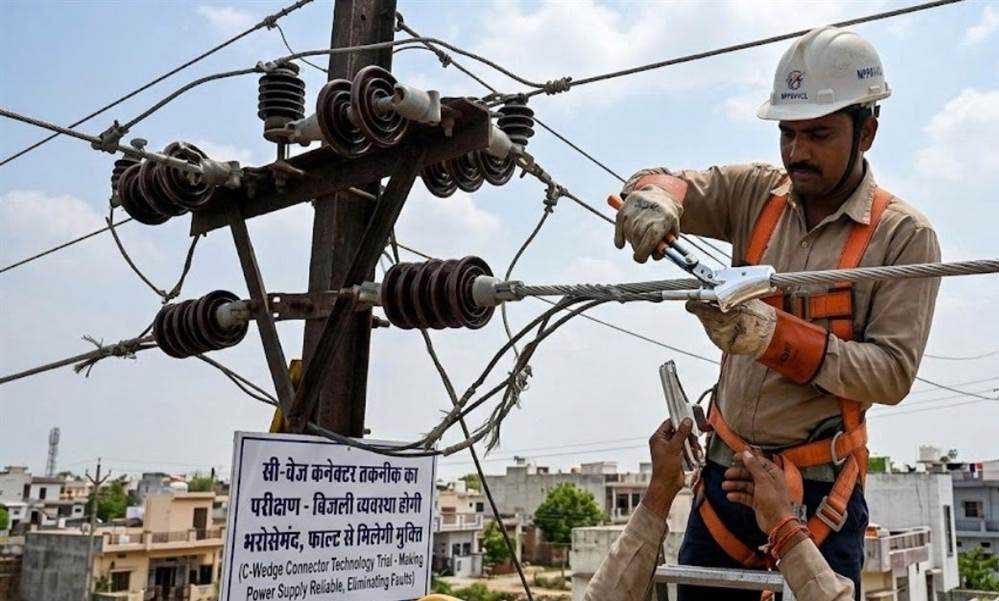 मध्य प्रदेश में बिजली व्यवस्था होगी और मजबूत! HT लाइनों में C-वेज कनेक्टर का पायलट प्रोजेक्ट शुरू
