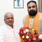 सत्ता बदली, समीकरण बदले… नहीं बदला श्रवण कुमार का कद!