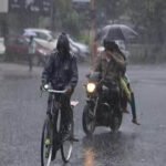 आज का मौसम 3 अगस्त: यूपी-बिहार से कश्मीर तक मूसलाधार बारिश का अलर्ट, कई राज्यों में तेज हवाओं की चेतावनी