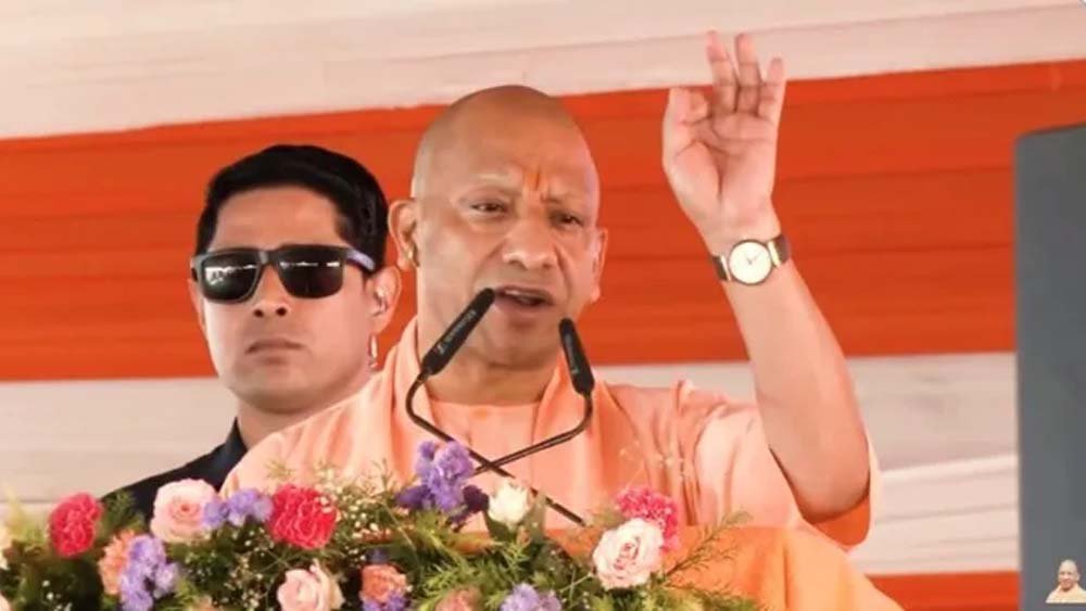 यूपी में गोमूत्र खरीद की शुरुआत, सरकार देगी 10 रुपये प्रति लीटर की कीमत
