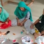 5,000 महिलाओं के हाथों से तैयार हो रहीं आधुनिक डिजाइनों की राखियां