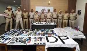 दिल्ली पुलिस का ऑपरेशन प्रहार, 72 घंटे में 390 चोरी के मोबाइल और 66 वाहन बरामद