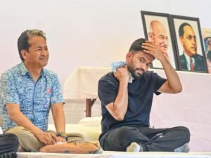 ‘खून से लिखकर गारंटी नहीं दे सकता कि भ्रष्ट नहीं होंगे’, CJP नेताओं पर सोनम वांगचुक का बड़ा बयान