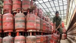 गैस कनेक्शन धारकों के लिए जरूरी खबर, ई-केवाईसी की डेडलाइन बढ़ी; नहीं कराया तो बंद होगी बुकिंग