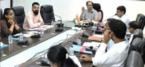 बिलासपुर कलेक्टर सख्त, पाठ्यपुस्तकें नहीं लेने वाले निजी स्कूलों को जारी करें नोटिस