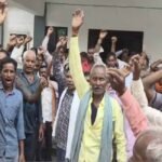 CG में आवारा मवेशियों से परेशान ग्रामीण कलेक्ट्रेट पहुंचे, नगर पालिका और SDM कार्यालय में सौंपा ज्ञापन