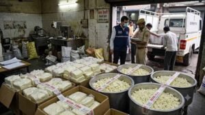 बिलासपुर में फूड सेफ्टी विभाग की बड़ी कार्रवाई, 19 जगह छापेमारी; 117 KG मिठाई नष्ट