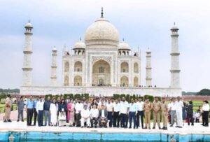 जापानी प्रतिनिधिमंडल पहुंचा आगरा, योगी सरकार की मेहमाननवाजी से अभिभूत
