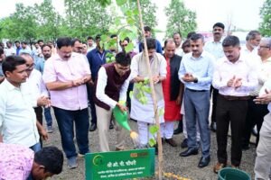 नवा रायपुर को देश की अग्रणी ग्रीनफील्ड सिटी के रूप में विकसित करने पर जोर : आवास एवं पर्यावरण मंत्री  ओ.पी. चौधरी