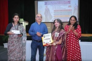 मध्यप्रदेश भवन में साड़ी ड्रेपिंग एवं हैंडलूम प्रदर्शन प्रतियोगिता का हुआ आयोजन