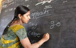 राजस्थान में 76 हजार शिक्षकों की भर्ती! जानें कितनी मिलेगी सैलरी