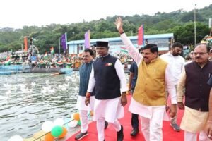 बड़े तालाब में तिरंगा नौका यात्रा निकालकर प्रदेश ने रचा नया कीर्तिमान : मुख्यमंत्री डॉ. यादव