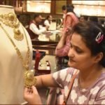 Gold Silver Price: बाजार खुलते ही सोना-चांदी धड़ाम, ₹3,500 तक गिरे दाम; जानें आज का ताजा भाव