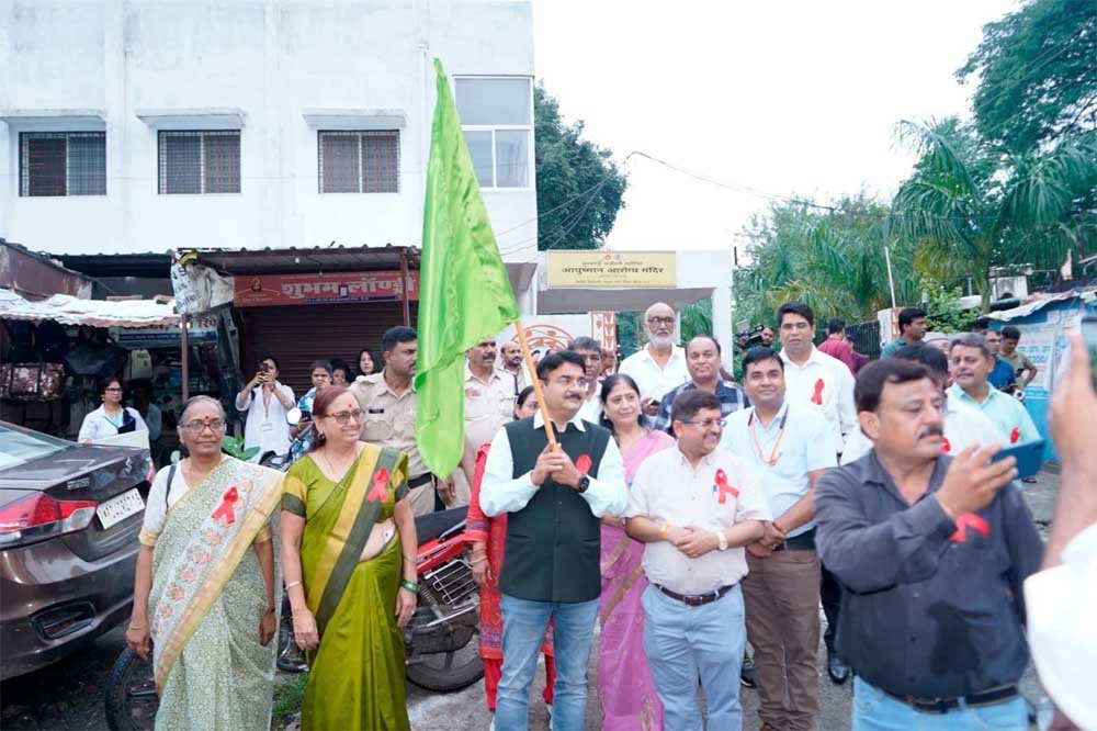 शीघ्र एचआईवी जांच और उपचार से एचआईवी महामारी पर नियंत्रण संभव : उप मुख्यमंत्री  शुक्ल
