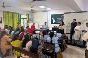 प्रदेश में अमृत मित्र महिलाएं अब जल वितरण प्रणाली में करेंगी लीकेज डिटेक्शन एवं रिपेयर का कार्य : आयुक्त  भोंडवे