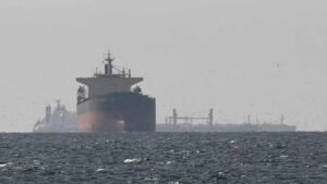 Bab-el-Mandeb पर हूतियों का कब्जा हुआ तो बढ़ेगा भारत का तेल संकट, 3000 KM दूर मंडरा रहा खतरा