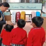 भोपाल के सरकारी स्कूल की अनोखी पहल, कबाड़ से बन रहे विज्ञान-गणित के मॉडल; बच्चों के लिए पढ़ाई हुई आसान