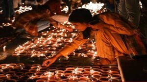 उज्जैन में दीपोत्सव की तैयारी, शिप्रा घाटों पर जलेंगे 35 लाख दीपक; 3 हजार पुलिसकर्मी तैनात